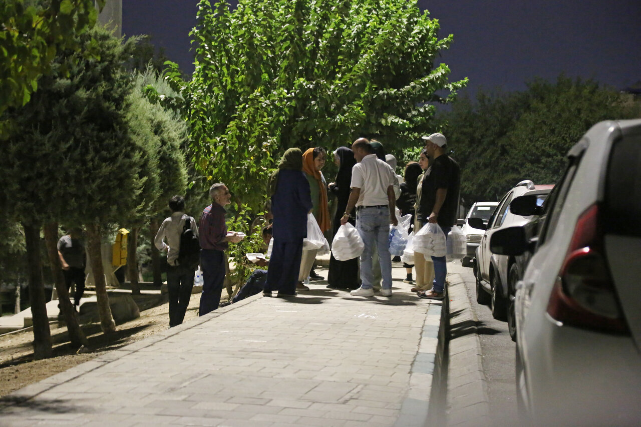 بانک غذا در شب یلدا