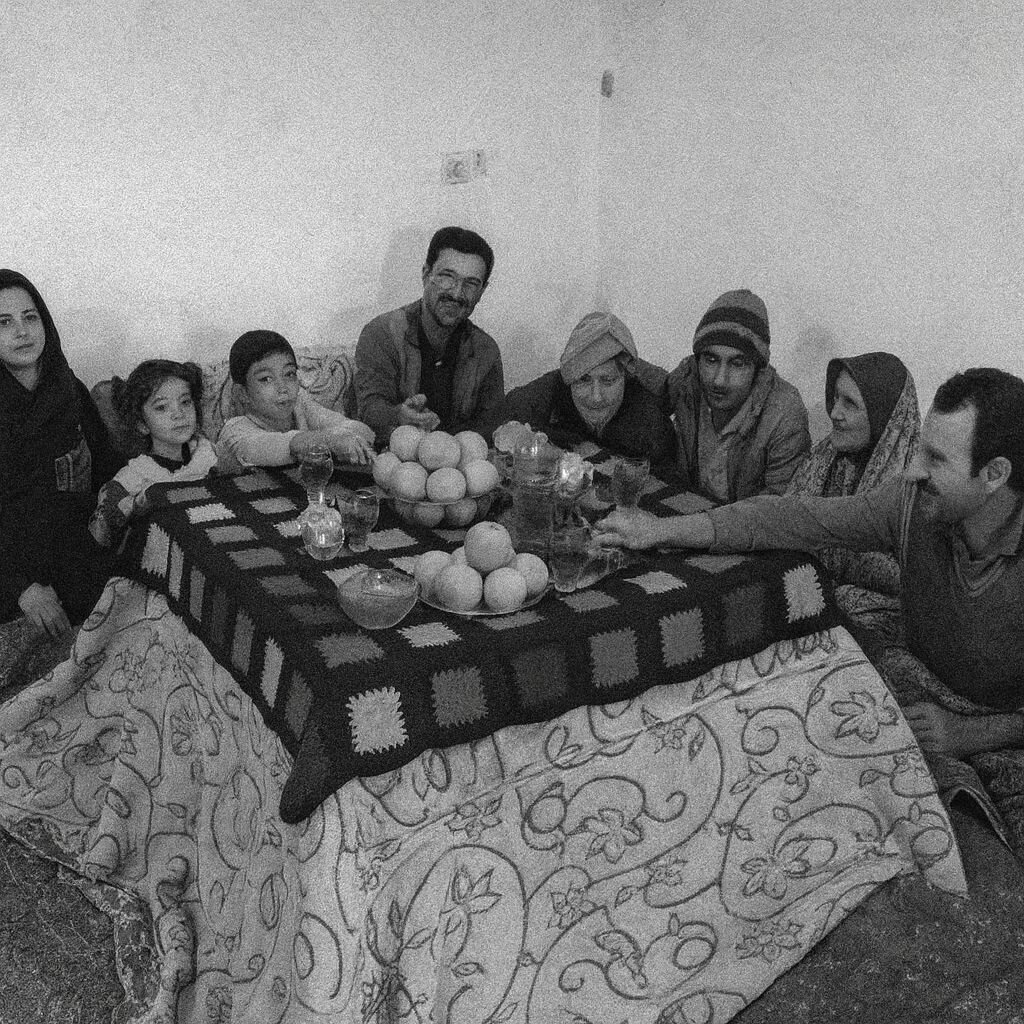 فیلم | قاشق‌زنی عجیب کنی‌ها در شب چله