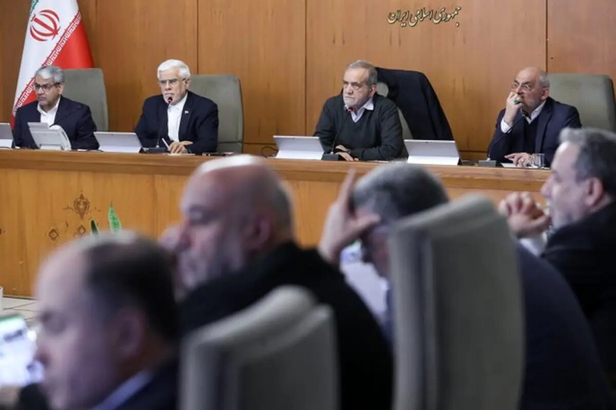 گزارش وزیر نفت از کاهش مصرف روزانه بنزین پس از اجرای طرح ساماندهی کارهای سوخت