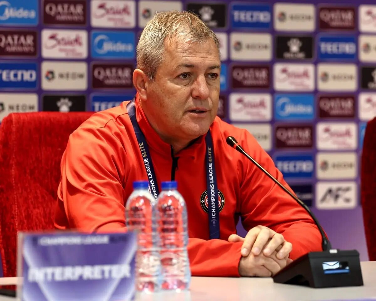 اسکوچیچ: پرسپولیس را پشت سر گذاشتیم/ با هواداران، شکست ناپذیریم