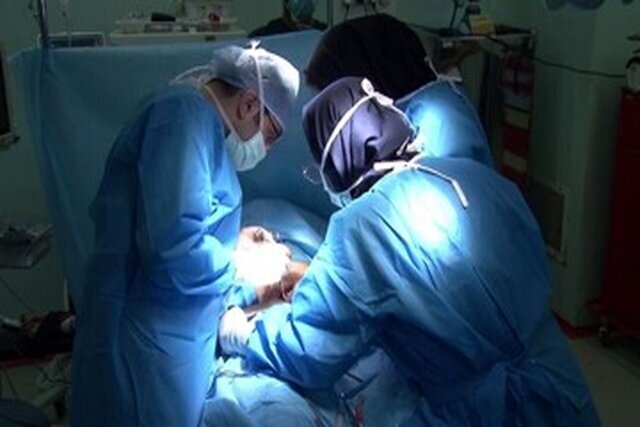 انجام عمل جراحی استفاده از غضروف دنده به جای گوش در شیراز