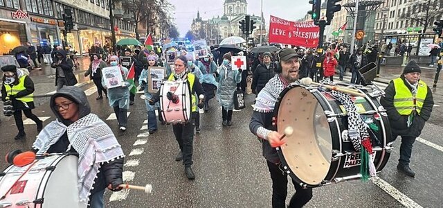 سوئدیها در اعتراض به نقض آتش بس در غزه به خیابان آمدند