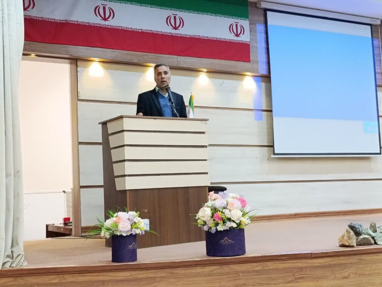 نهادینه‌سازی فرهنگ پژوهش در دانش‌آموزان؛ زیربنای توسعه آینده کشور