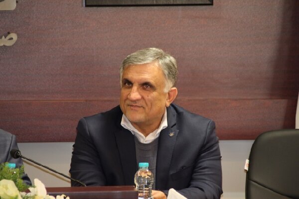 چلهنشینی در بام ایران؛ پاسداشت نیکویی در مهمانیهای یلدایی