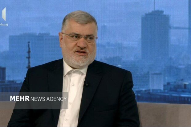 معتمدیان: مقابله با آلودگی هوای تهران نیازمند راه حل دانشگاهی است