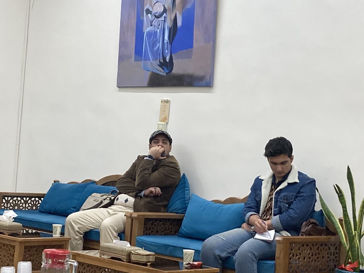 تحلیل رمانهای نوجوان محمدرضاآریانفر در اصفهان؛نگاه به بلوغ،جنگ وفرهنگ