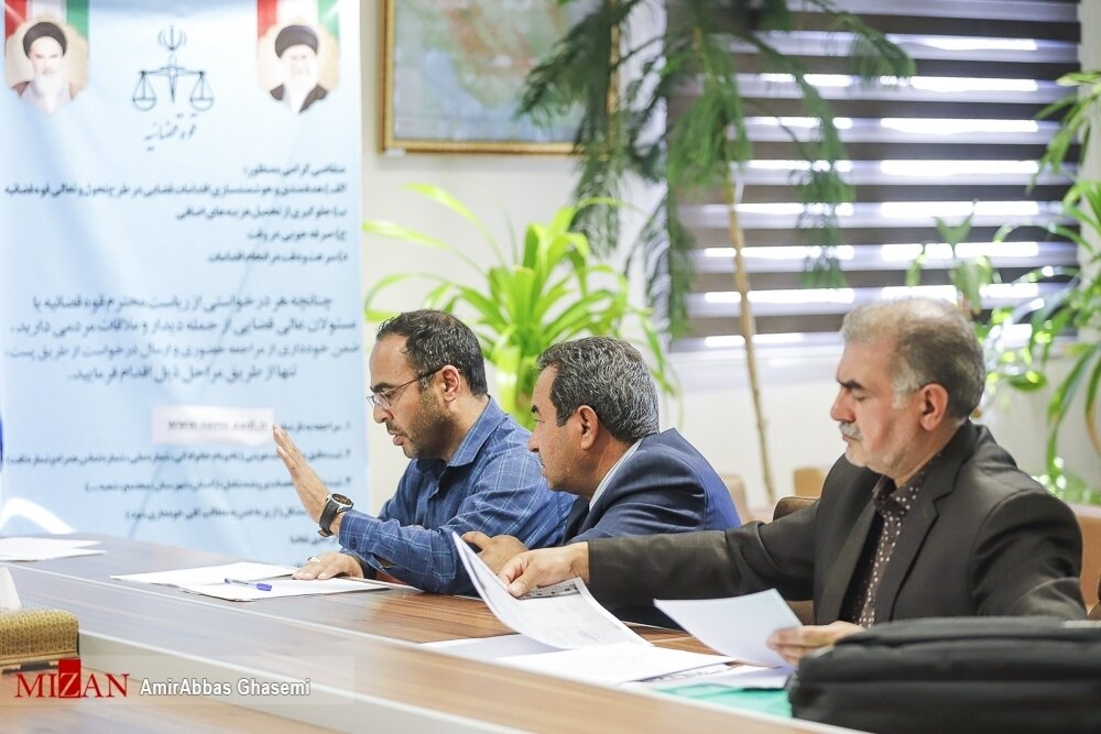 ۲۴۲ هزار و ۴۱۸ مورد ملاقات مردمی در آبان ماه توسط مسئولان قضایی سراسر کشور انجام شد