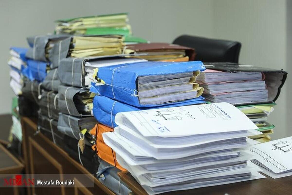 بار حقوقی و کیفری عدم پرداخت نفقه در قانون