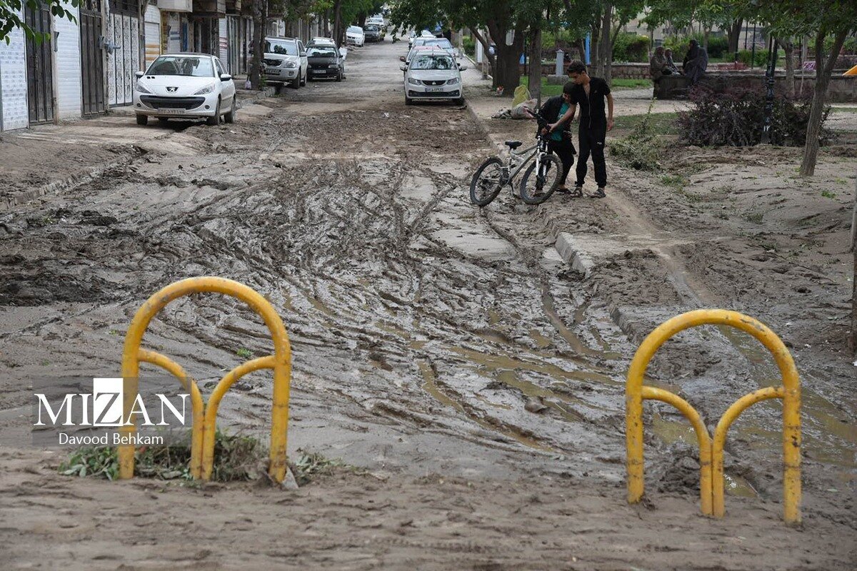 امدادرسانی هلال‌احمر کرمان به بیش از ۴۶٠٠ نفر در پی سیل و کولاک اخیر