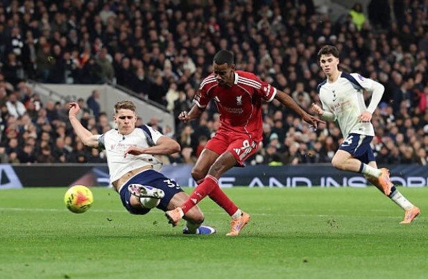 پارگی احتمالی رباط صلیبی ایساک کابوس تازه برای لیورپول