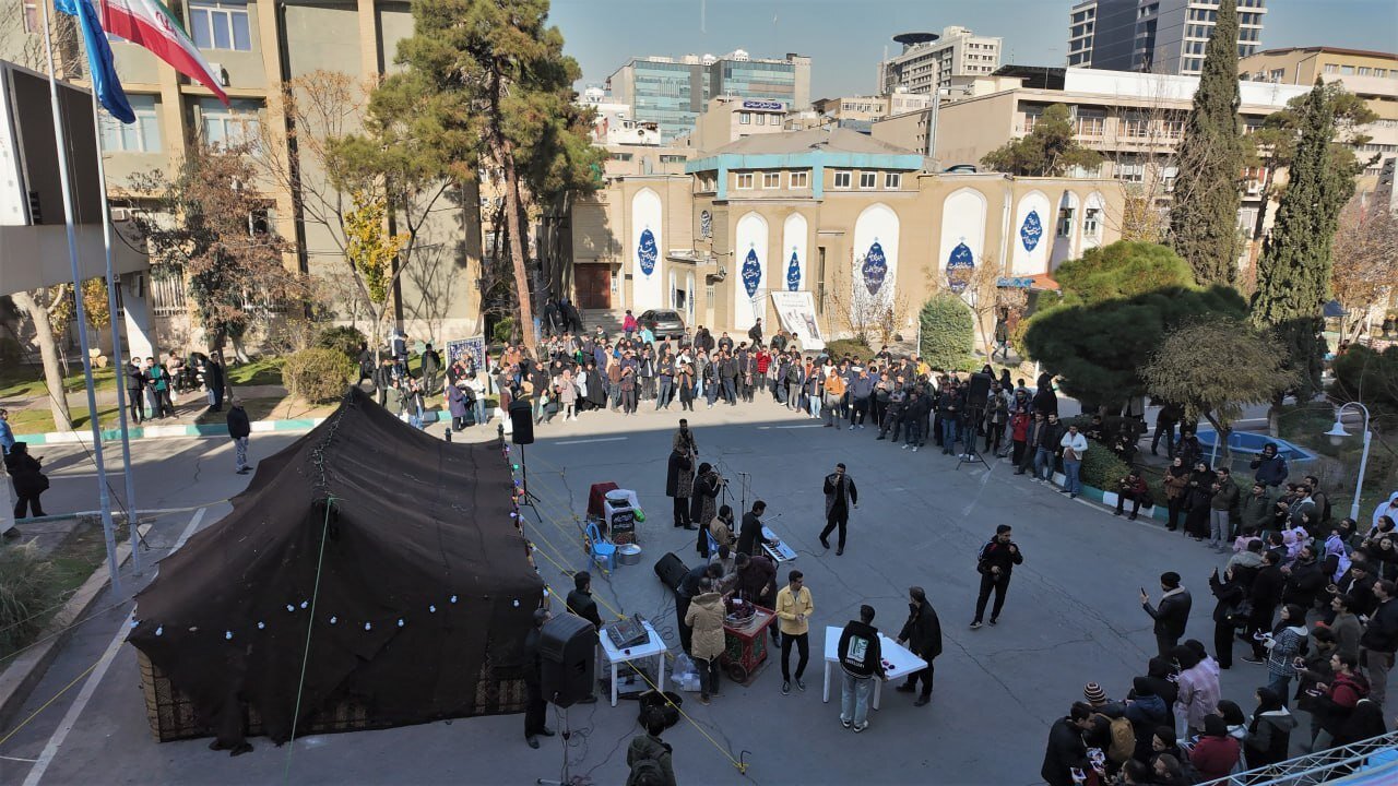 جشنواره یلدایی دانشگاه صنعتی امیرکبیر برگزار شد+ تصاویر