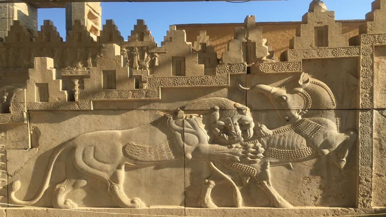 جلوه گری شب چله در آثار تاریخی فارس؛ از روایتگری تا فال کلوک