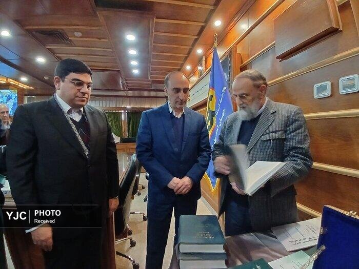 سپردن ۱۰ میلیون نسخه خطی فارسی هند به موسسه استنادی جهان اسلام