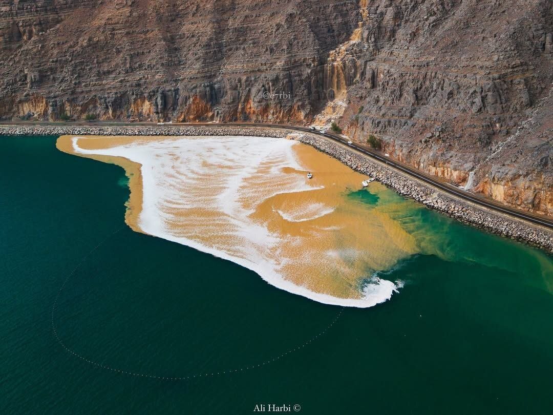 تصاویری زیبا از سواحل روبروی تنگه هرمز