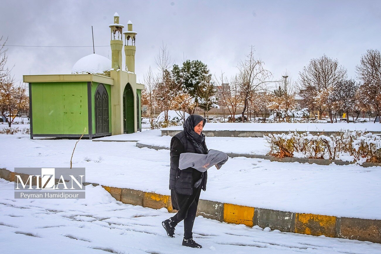 بارش برف در آخرین روز پاییز در بجنورد