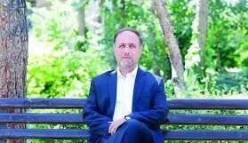 فعال اصلاح طلب: برخی طیف‌های اصولگرا دنبال گرفتن امتیازات بیشتری از دولتند