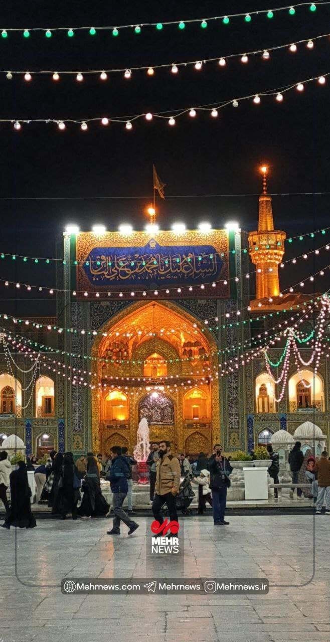 حال و هوای شب میلاد امام باقر(ع) در حرم مطهر رضوی