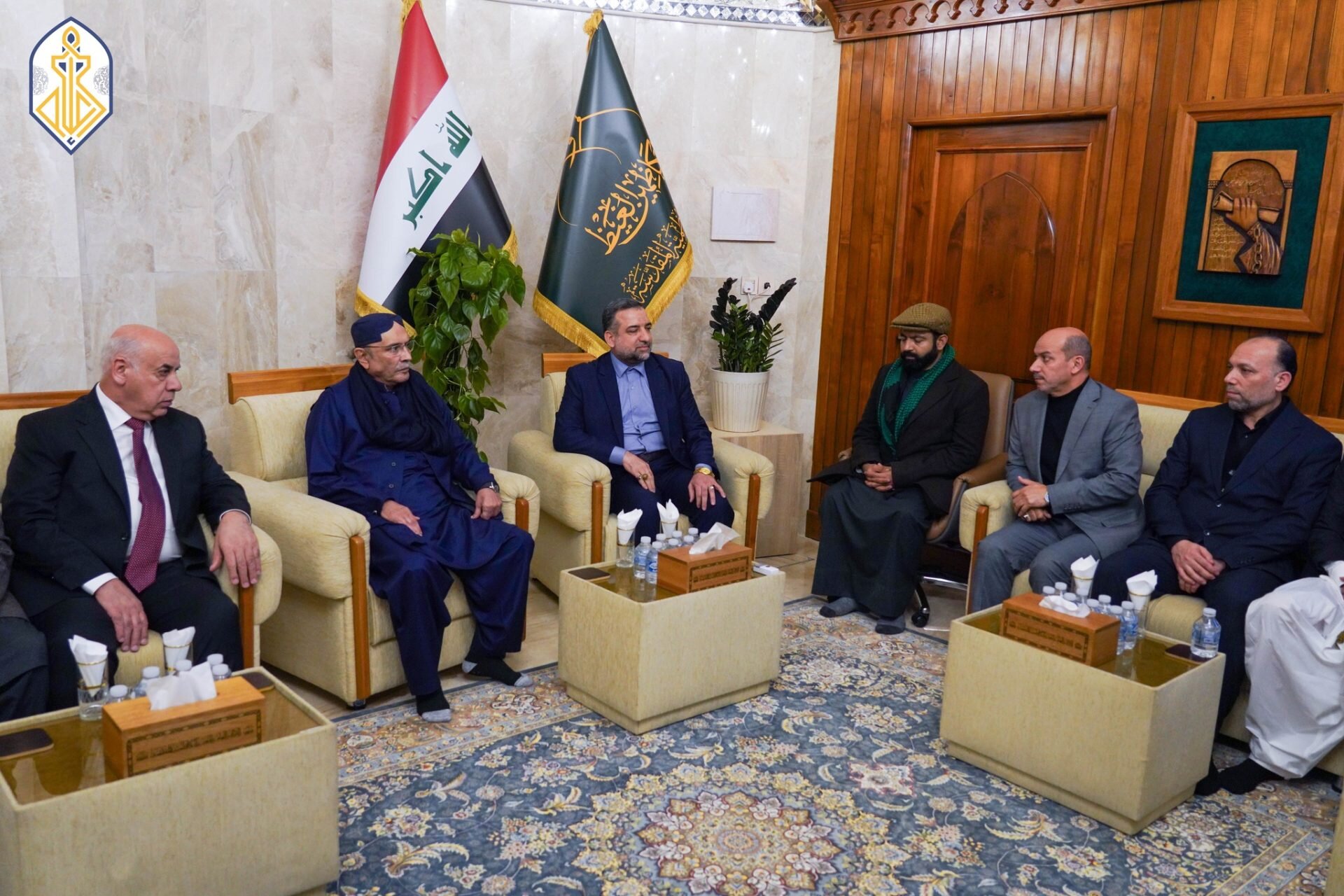 زیارت رئیسجمهور پاکستان از حرم مطهر امامین کاظمین