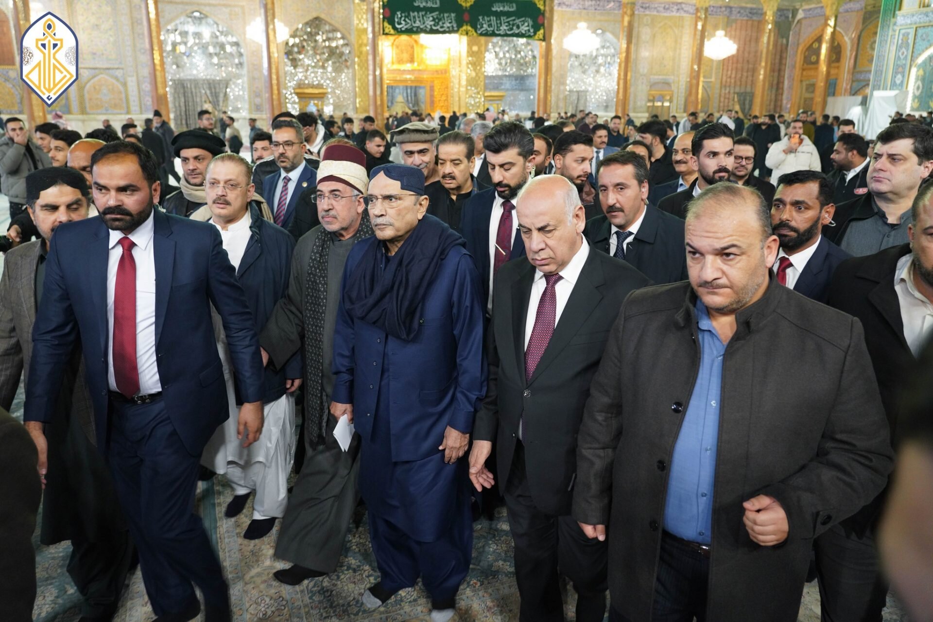 زیارت رئیسجمهور پاکستان از حرم مطهر امامین کاظمین