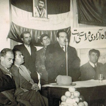 ماجرای بالکن‌های سیاسی میدان بهارستان چه بود؟