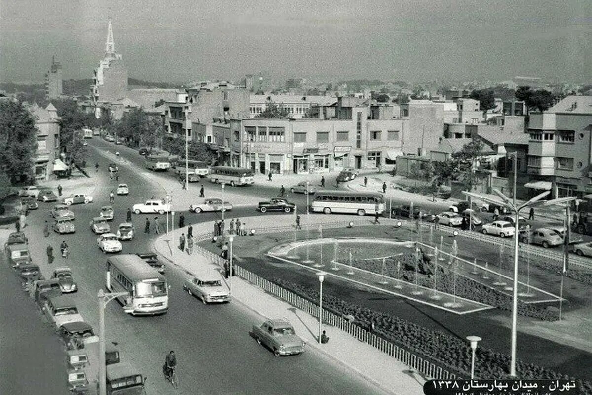 ماجرای بالکن‌های سیاسی میدان بهارستان چه بود؟