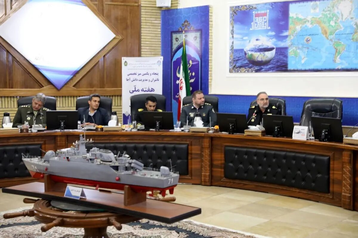 پنجاه و یکمین نشست میز تخصصی ناشران و مدیریت دانش ارتش