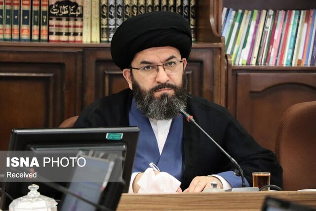 امام جمعه زنجان: مناسبتهای انقلابی باید از حالت مراسمی و گزارشمحور خارج شوند