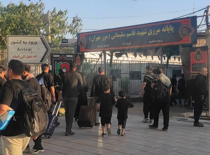 دشتی پور:۷ میلیون زائر و مسافر از مرز مهران تردد کردند