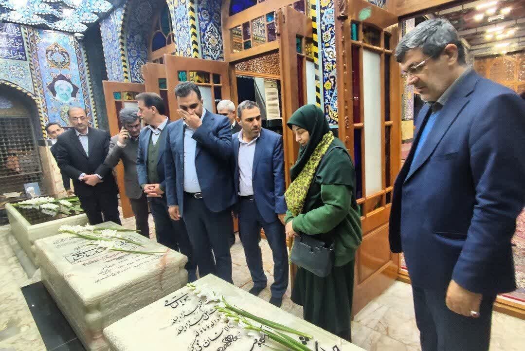 معاون رئیس جمهور و رئیس سازمان حفاظت محیط زیست وارد استان یزد شد