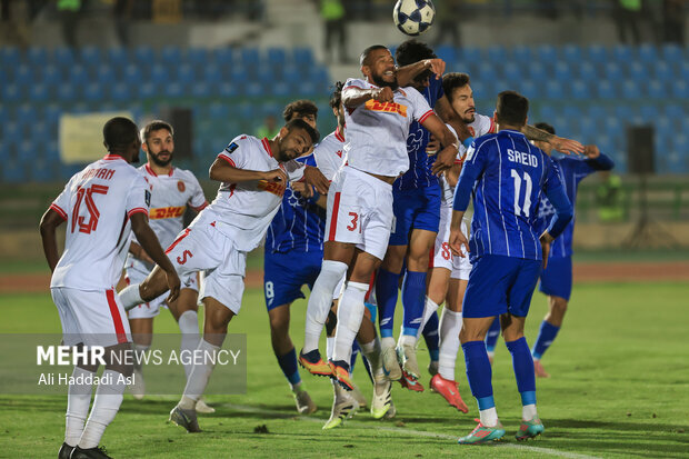 داور تاجیکستانی قاضی بازی استقلال و المحرق