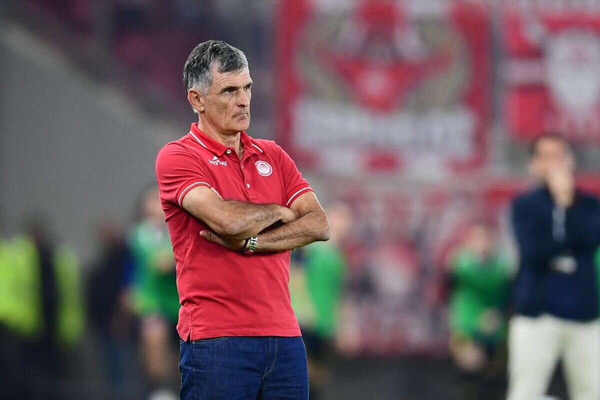 سرمربی طارمی با المپیاکوس تمدید کرد