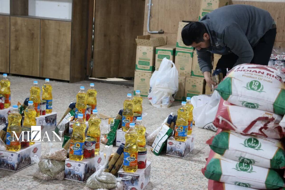 ۸۰۰ بسته معیشتی ویژه شب یلدا میان خانواده زندانیان مرکز کرمان توزیع شد