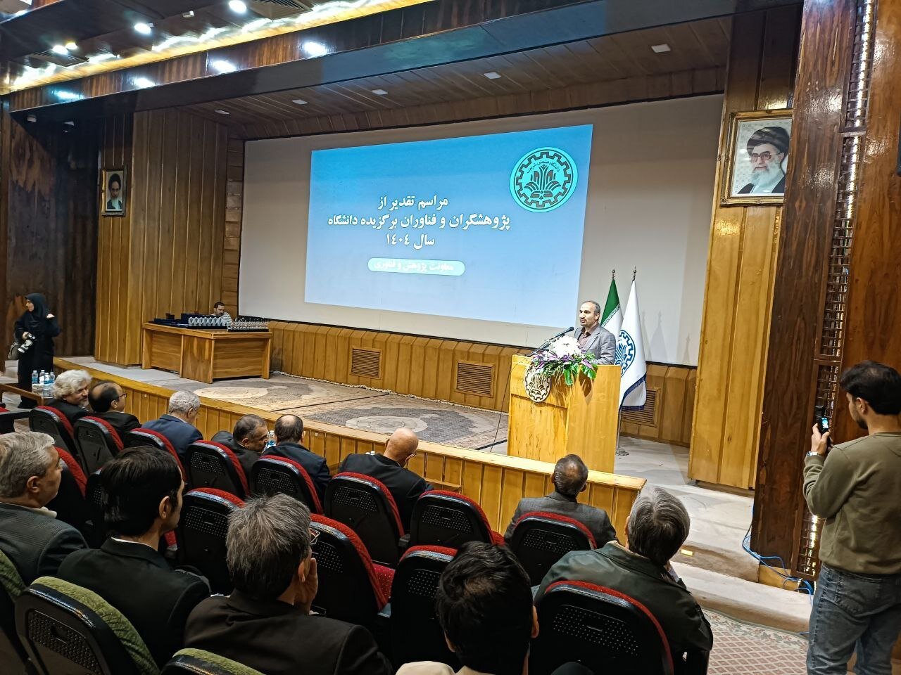 شریف در قلب رقابت علمی کشور؛ روایت معاون پژوهش از نبرد کیفیت، فناوری و تجاریسازی علم