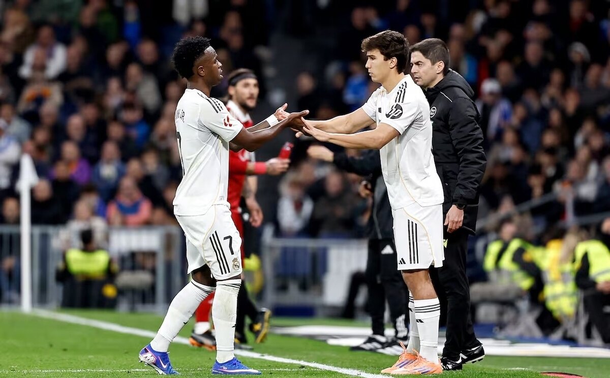 فروش وینیسیوس تنها راه‌حل از نگاه ۸۶ درصد هواداران رئال برای خروج از بحران