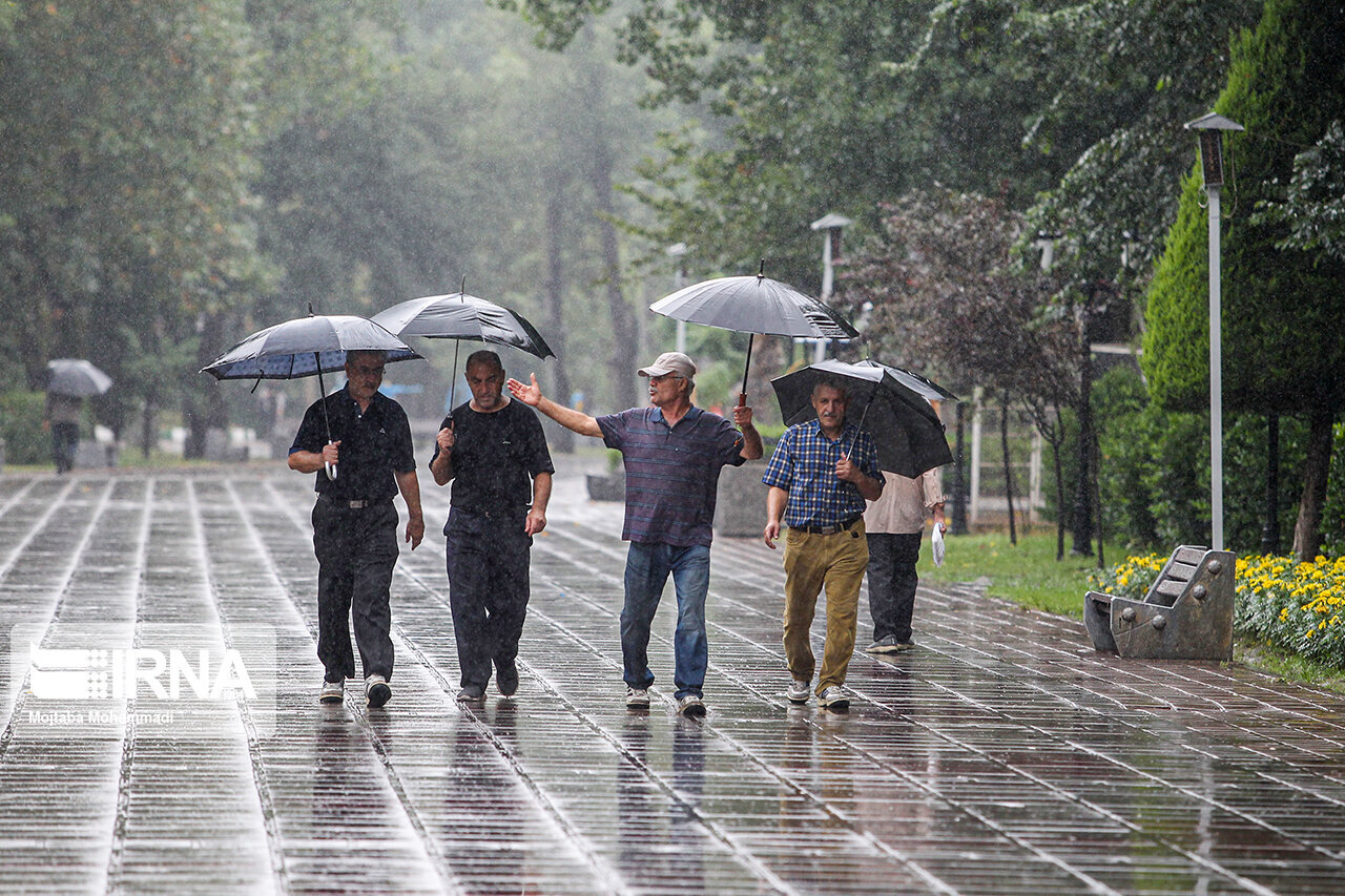 باران و برف مهمان تهران می‌شود