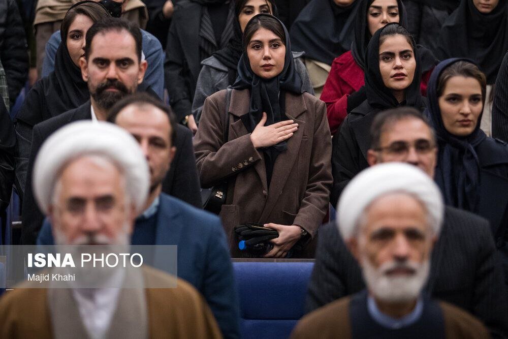 حضور شخصیت های سیاسی در مراسم یادبود «اشرف بروجردی»