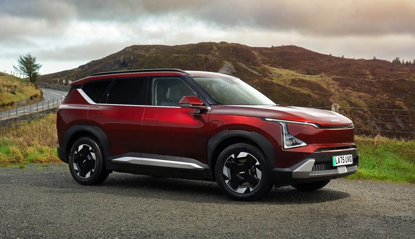 کیا EV5 زیر ذره‌بین: آیا جانشین برقی اسپورتیج ارزش خریدن دارد؟