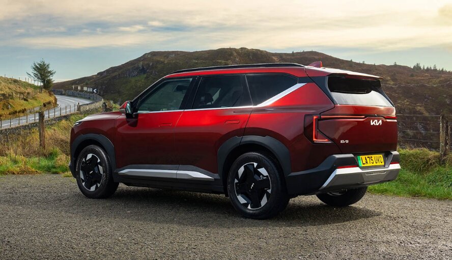 کیا EV5 زیر ذره‌بین: آیا جانشین برقی اسپورتیج ارزش خریدن دارد؟