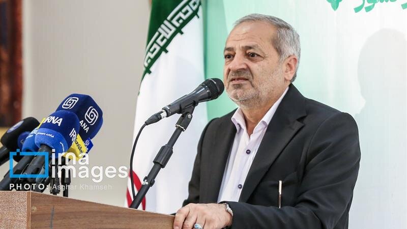 گزینش دروازه ورود نیروهای کارآمد در تربیت نسل آینده/ باید حافظ حریم و شان معلمان باشیم