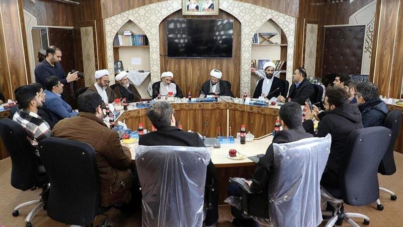 مدیر مدرسه معصومیه قم: نقطه مشترک حوزه و دانشگاه به علوم انسانی ختم میشود