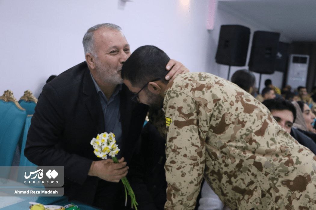 گزارش یک جشن خاص سربازی