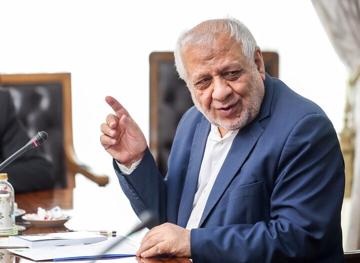 بادامچیان: پزشکیان گفت نمی‌گذارم ایران غزه شود؛ اصولگرایان کف زدند