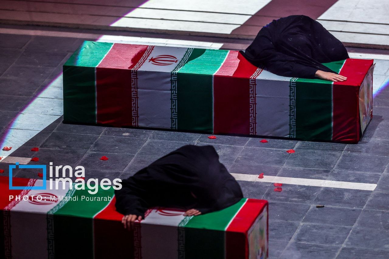 نمایش تبیینی «راهبندان»