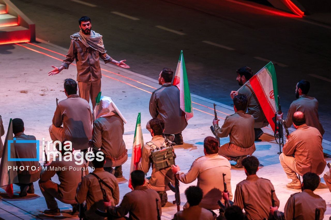 نمایش تبیینی «راهبندان»