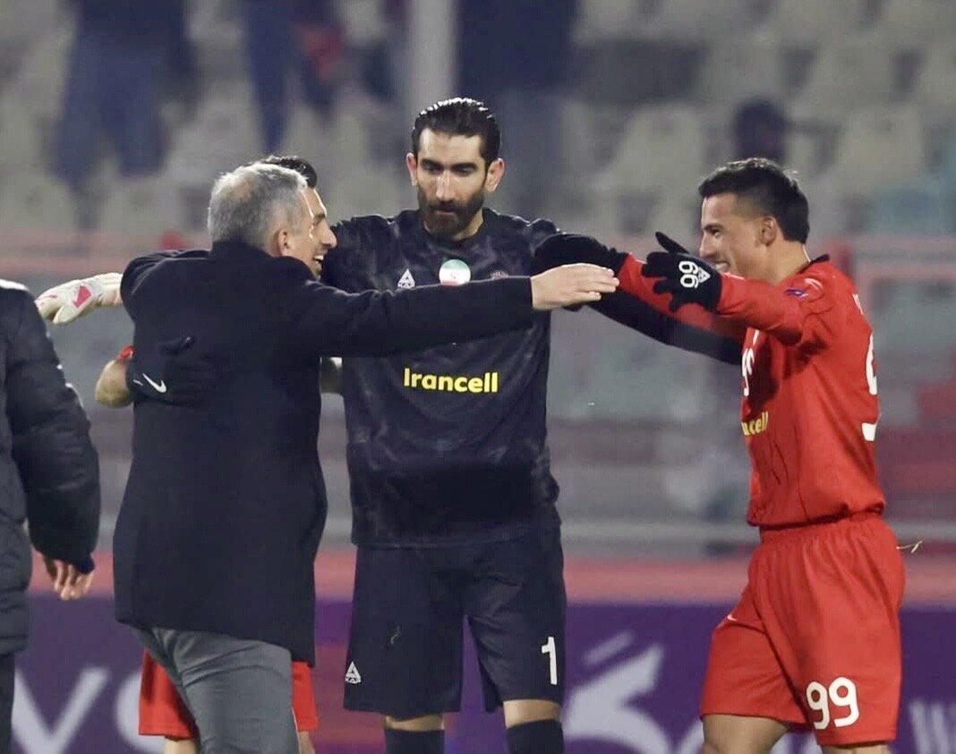 استوری عجیب بیرانوند برای تراکتور؛ این پرواز را ببینید