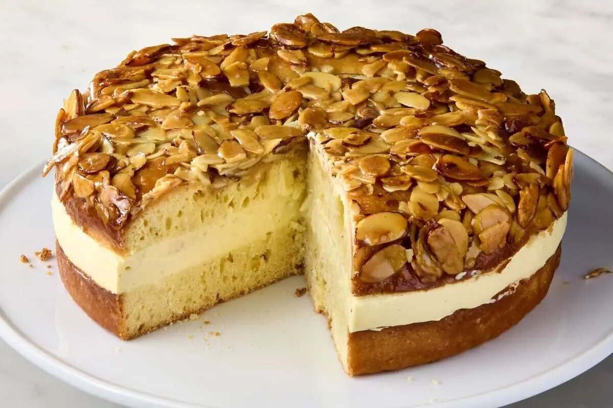 طرز تهیه کیک زنبوری؛ انتخابی کلاسیک و متفاوت برای میز دسر