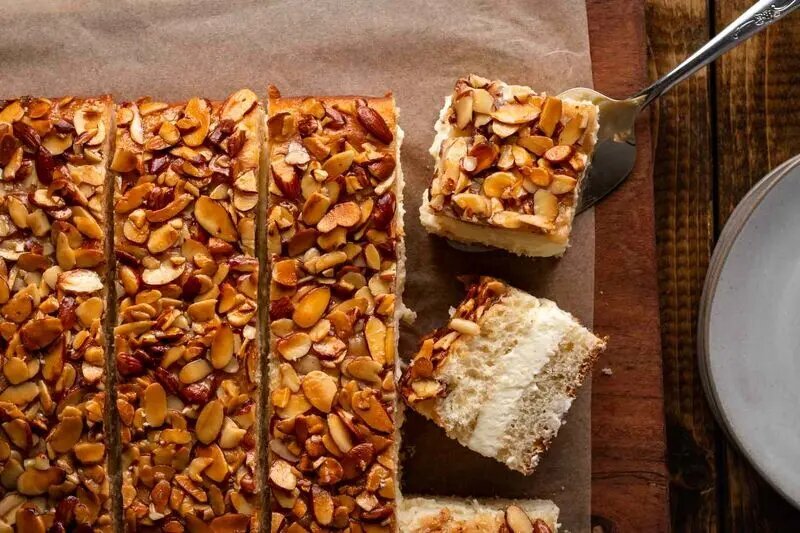 طرز تهیه کیک زنبوری؛ انتخابی کلاسیک و متفاوت برای میز دسر