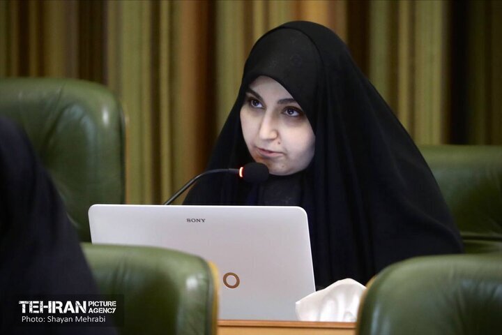 دفاع دختر شهید سلیمانی از شهردار تهران