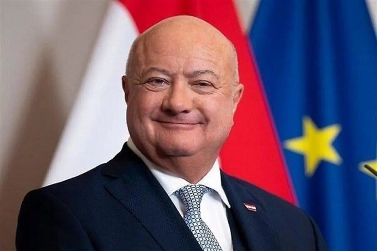 صدراعظم فدرال اتریش از انتشار کتاب «ایرانی‌شناسان اتریشی» تقدیر کرد