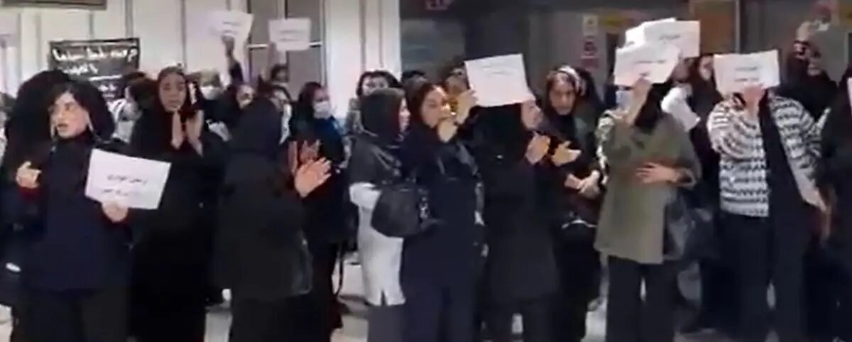 تجمع کادر درمان در بیمارستان رازی اهواز